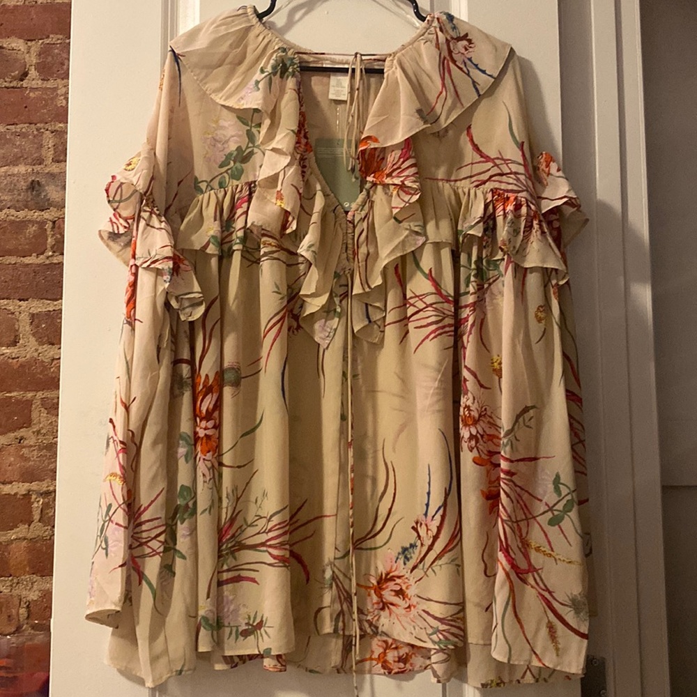 New with tags - H&M sheer blouse
